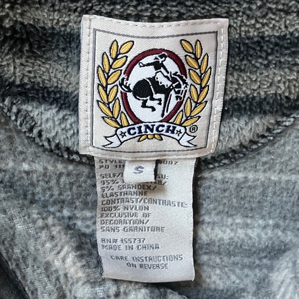 Cinch pullover - Picture 2 of 3